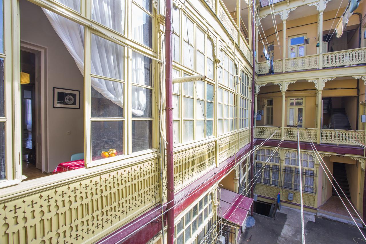 Charming 2Br Apartment In Old Tbilisi - By Wehost Eksteriør billede